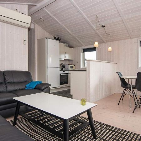 Three-Bedroom Holiday Home In Juelsminde 18 Sonderby  Exterior photo