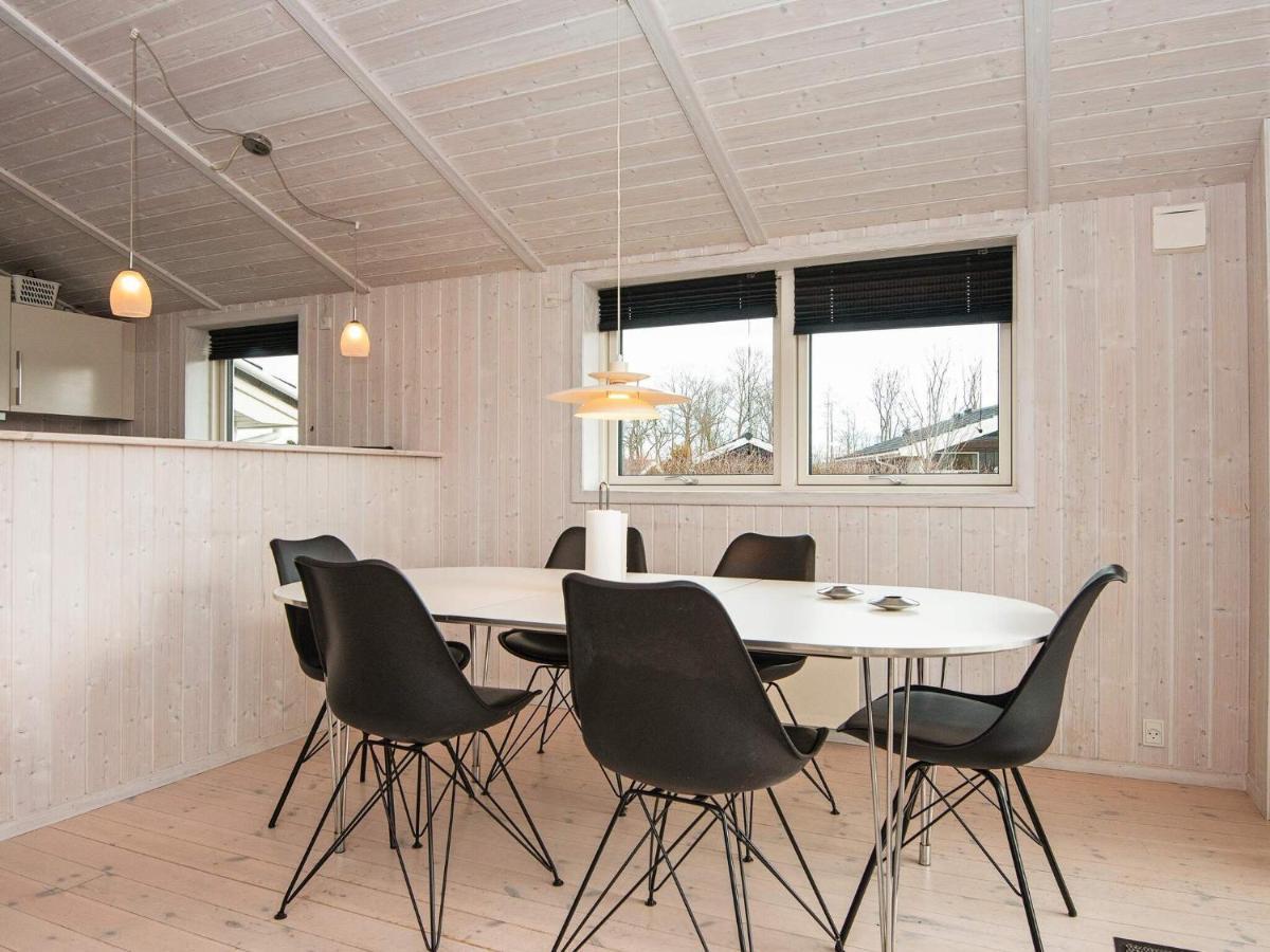 Three-Bedroom Holiday Home In Juelsminde 18 Sonderby  Exterior photo