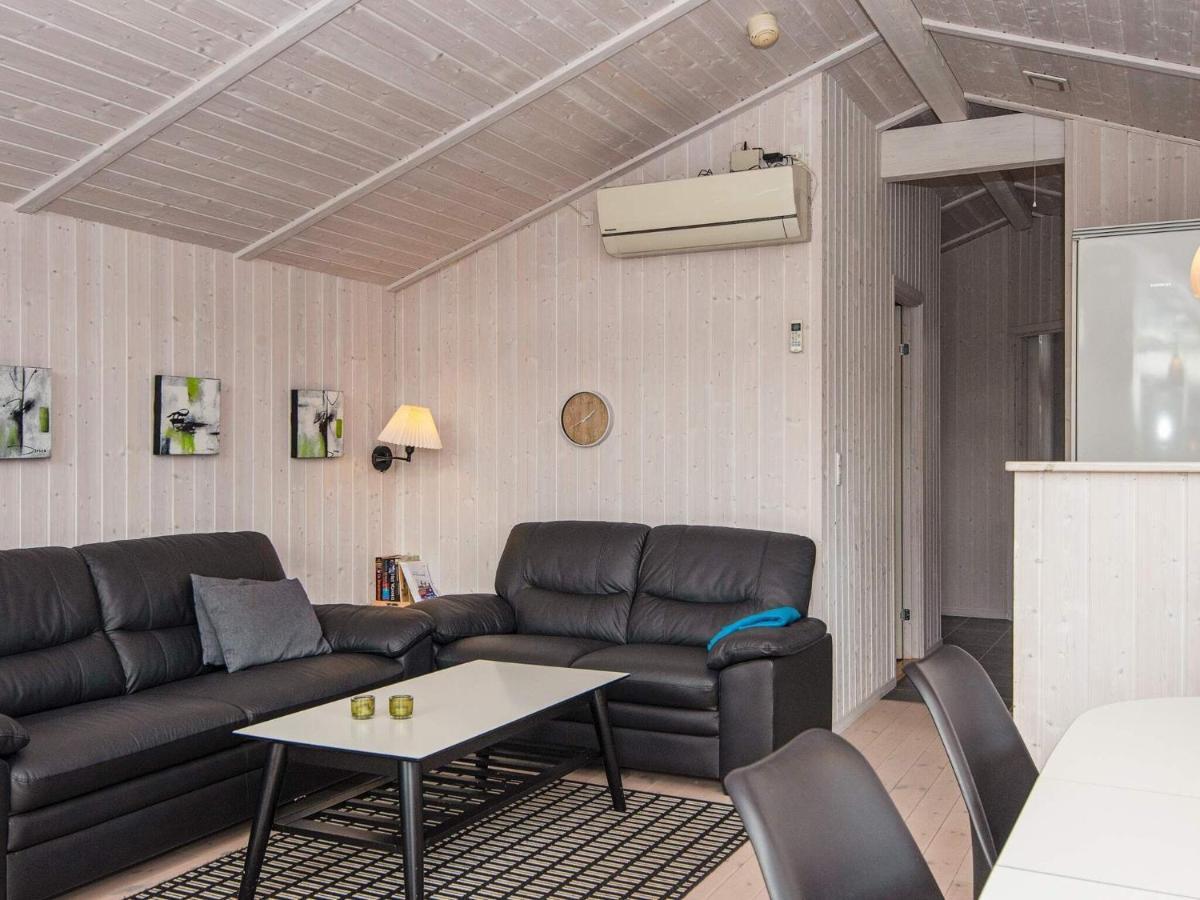 Three-Bedroom Holiday Home In Juelsminde 18 Sonderby  Exterior photo